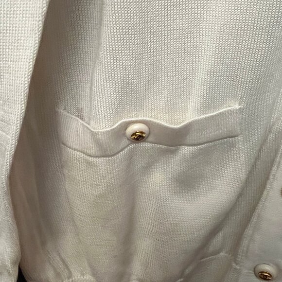Vintage CHANEL Boutique Cream Knit Cardigan with Gold CC Logo Buttons - Picture 6 of 12